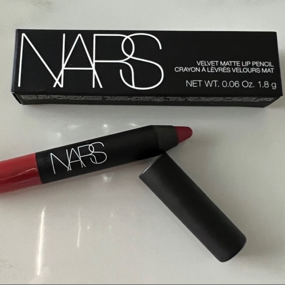 NARS Velvet Matte Lipstick Pencil Dolce Vita(Dusty Rose) 0.06oz/1.8g - Picture 3 of 3